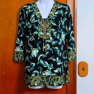 NWT JM Collection gold hardware adorned tunic top